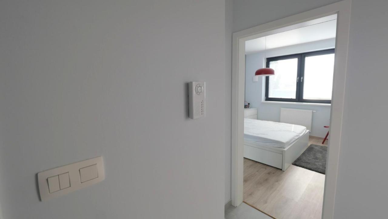 Air-Conditioned, 2 Room Apartment With Terrace Bratislava Exteriér fotografie